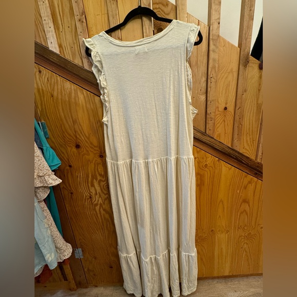 Wonderly cream maxi dress - size extra large - Picture 3 of 3